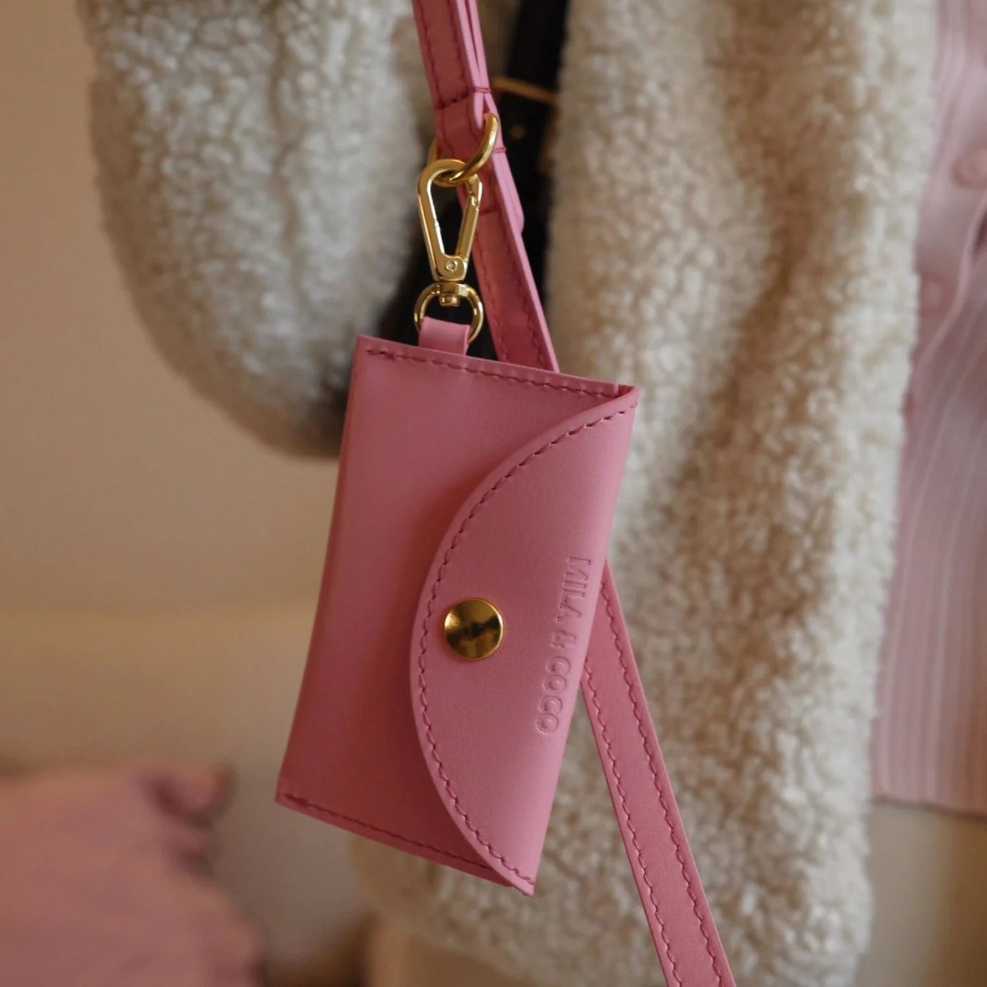 Leather Leash & Poop Bag Holder – Pink