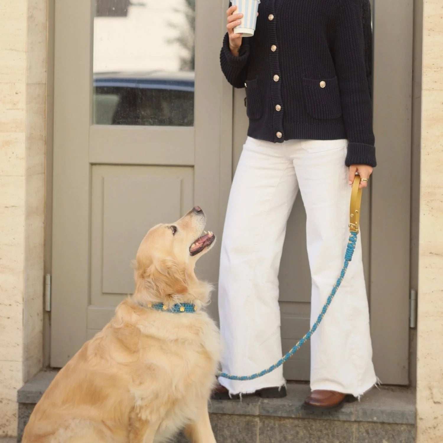 Flor Greece Blue Collar