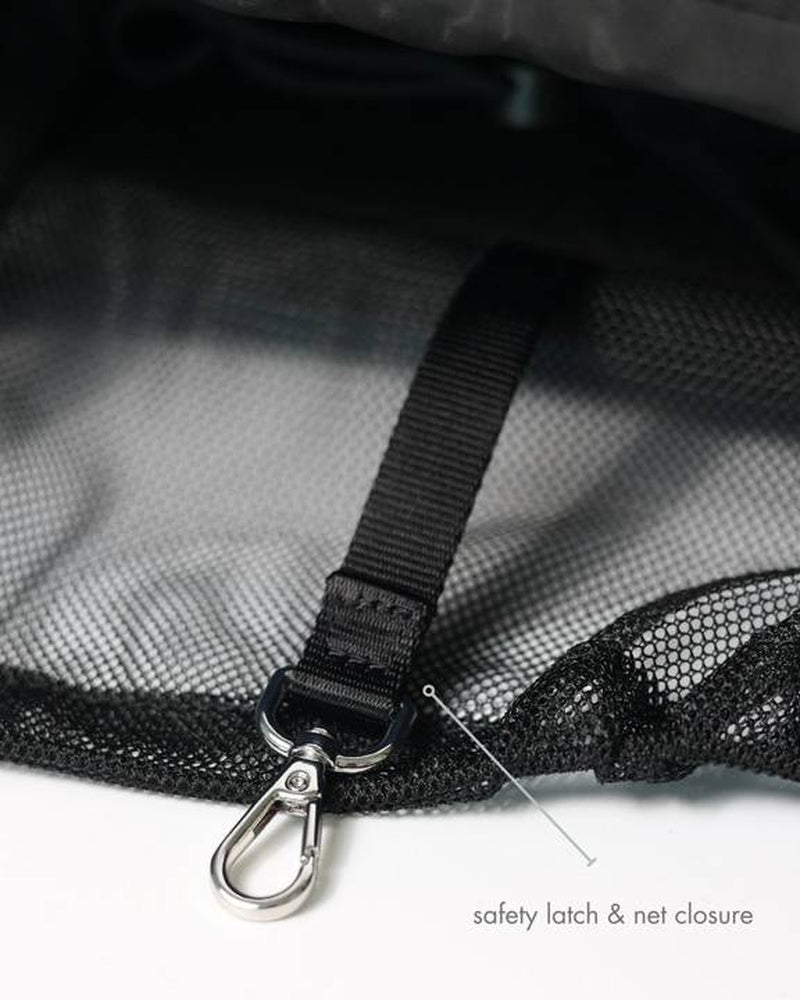 First Class Quilted Cloud Black Carrier