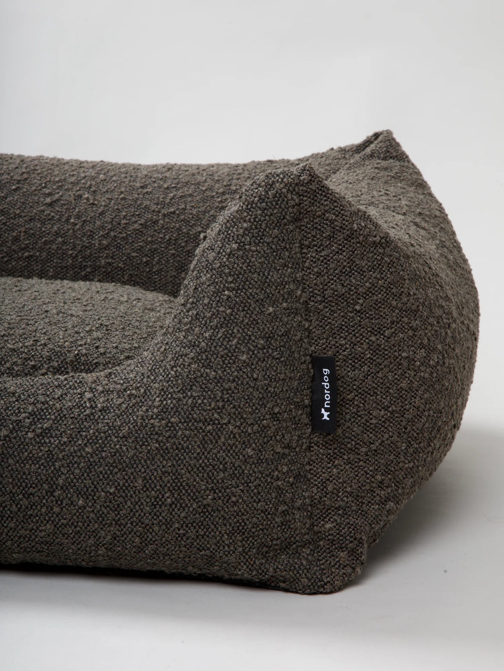 BILLY Bouclé Dog Bed Mocca