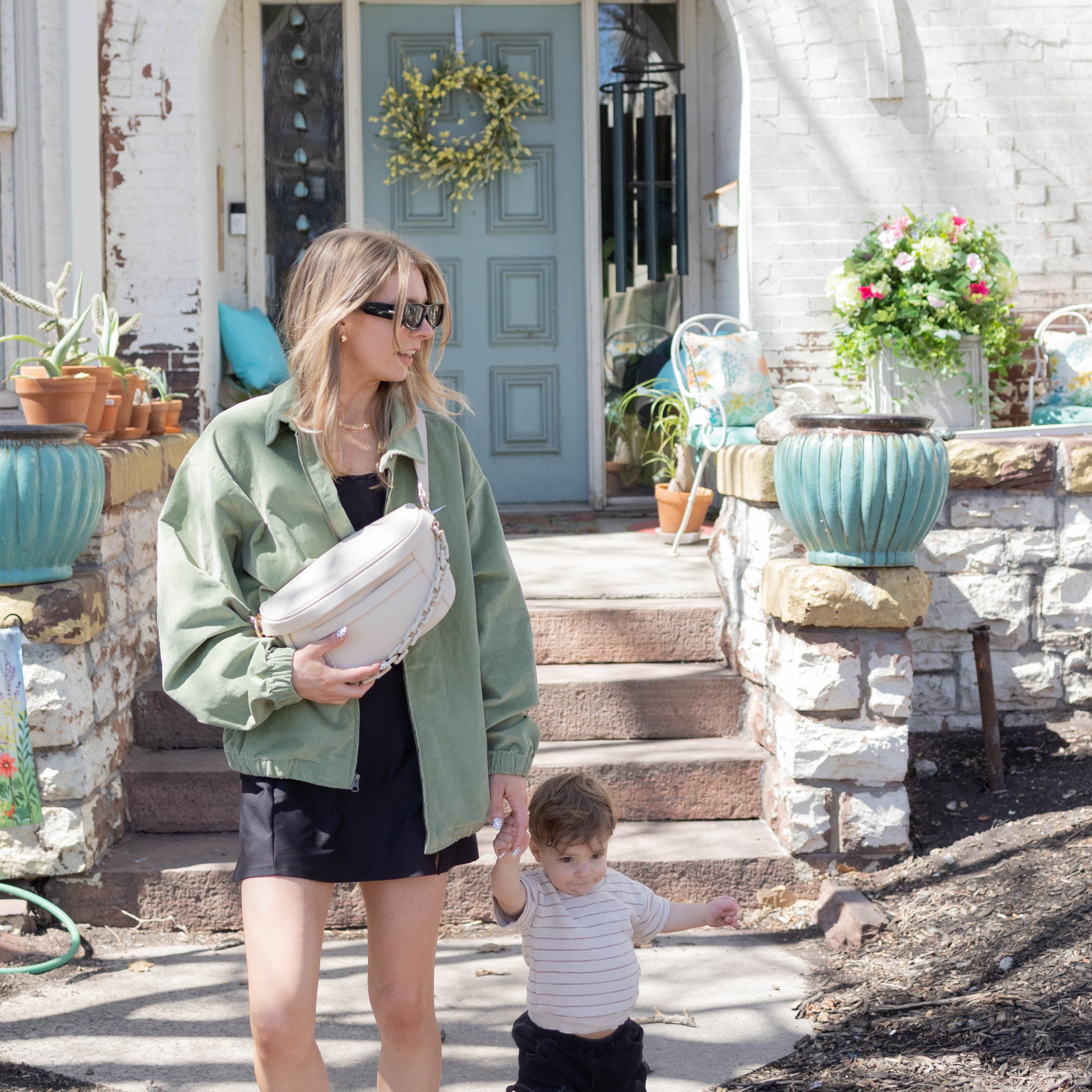 The Canine Carryall — Grand in Beige