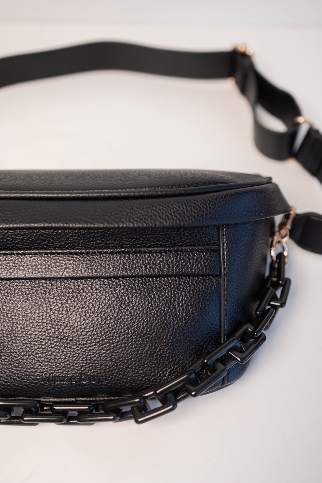 The Canine Carryall — Grand in Black