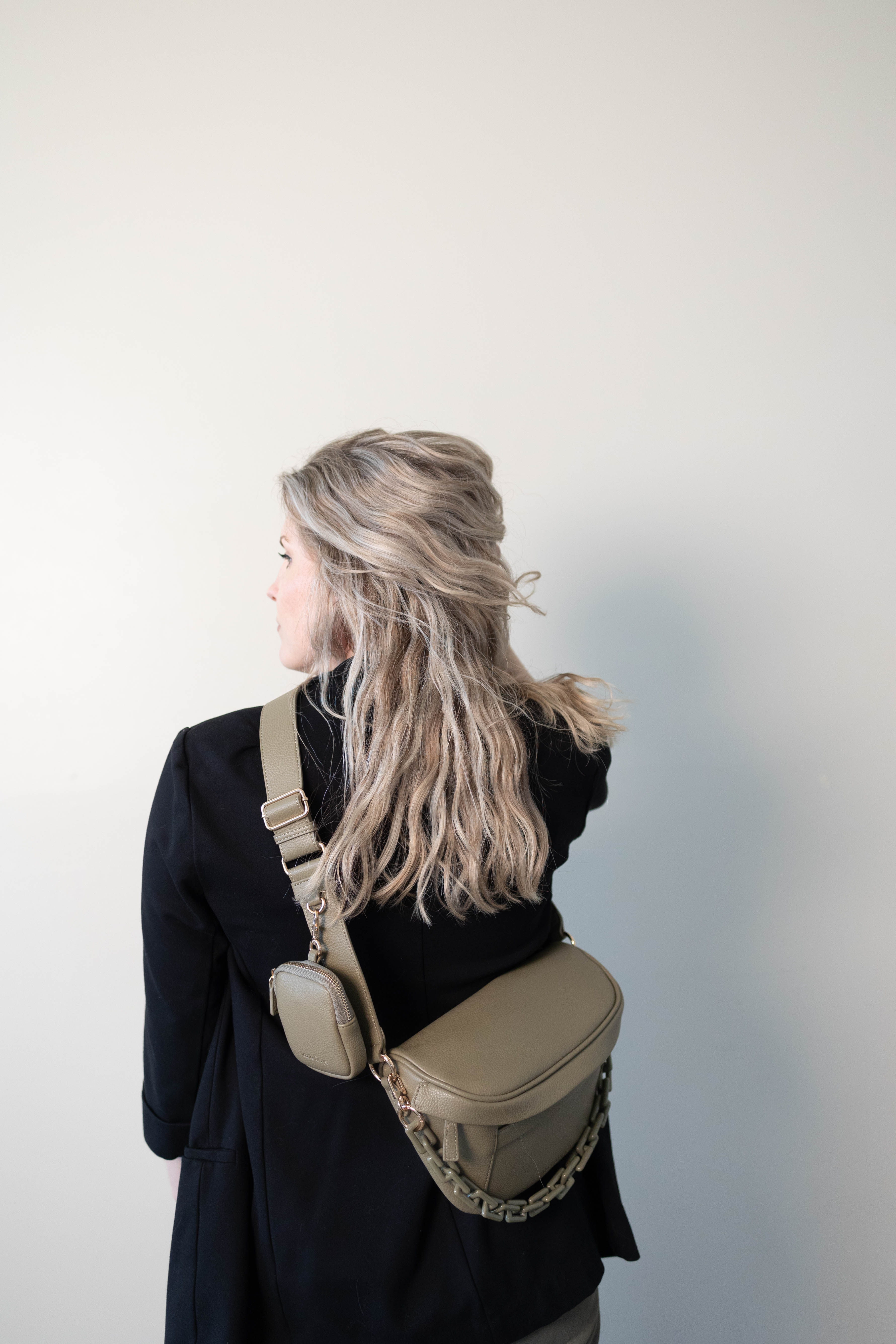 The Canine Carryall — Grand in Olive