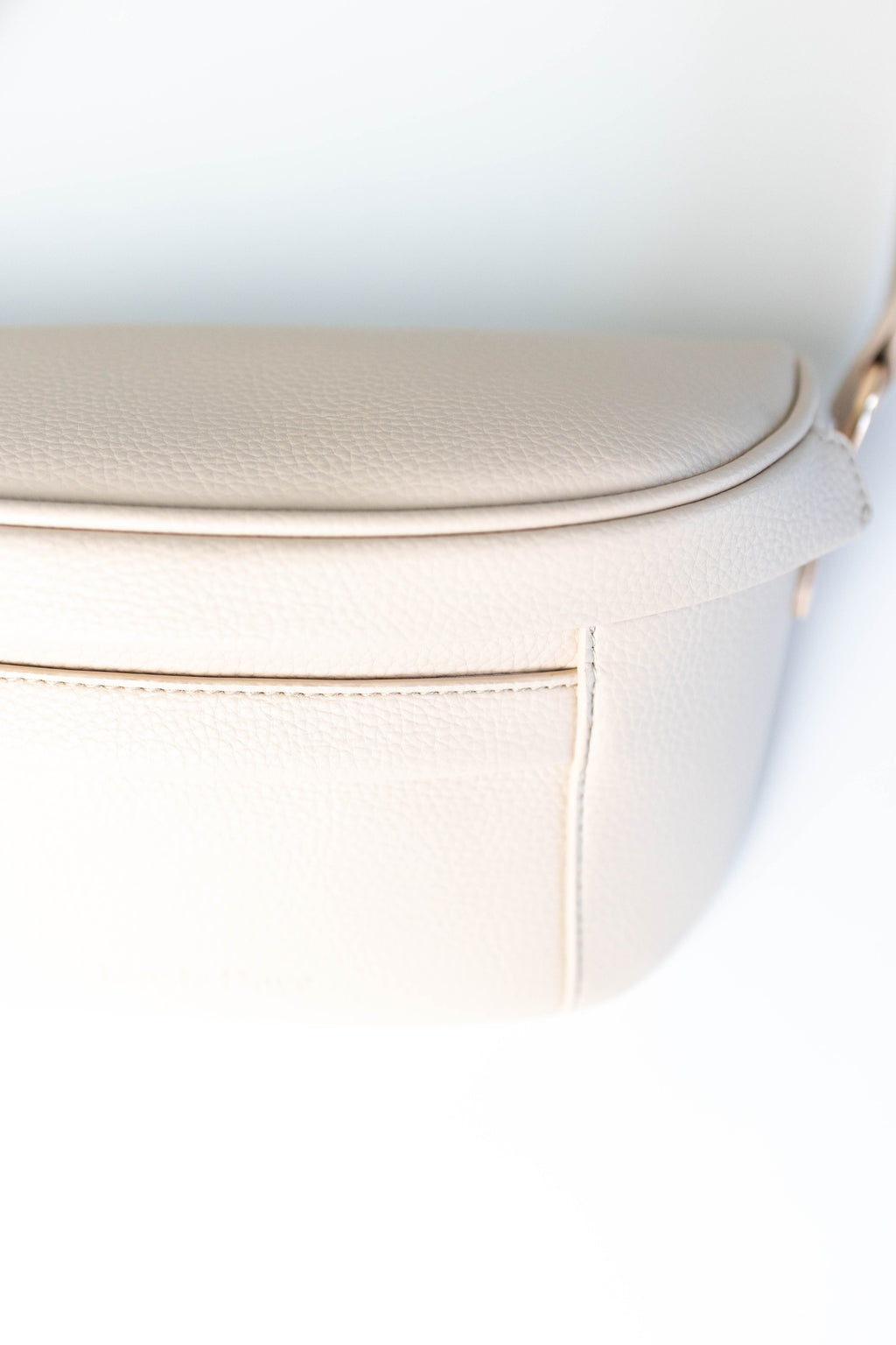 The Canine Carryall – Beige