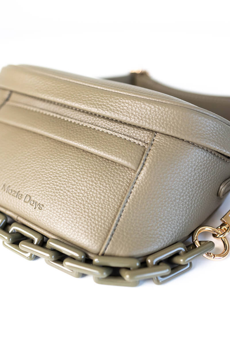 The Canine Carryall – Olive