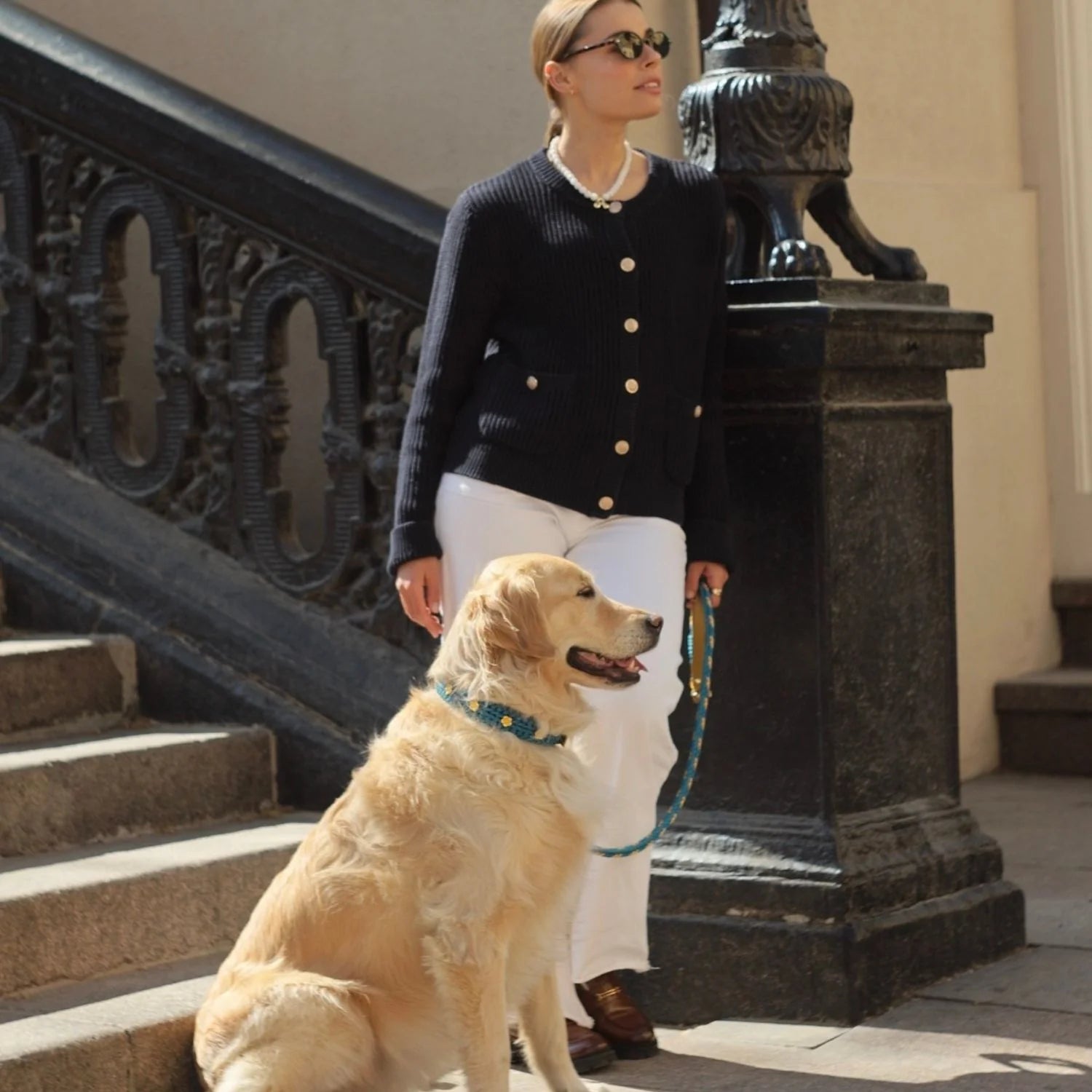 Flor Greece Blue Collar