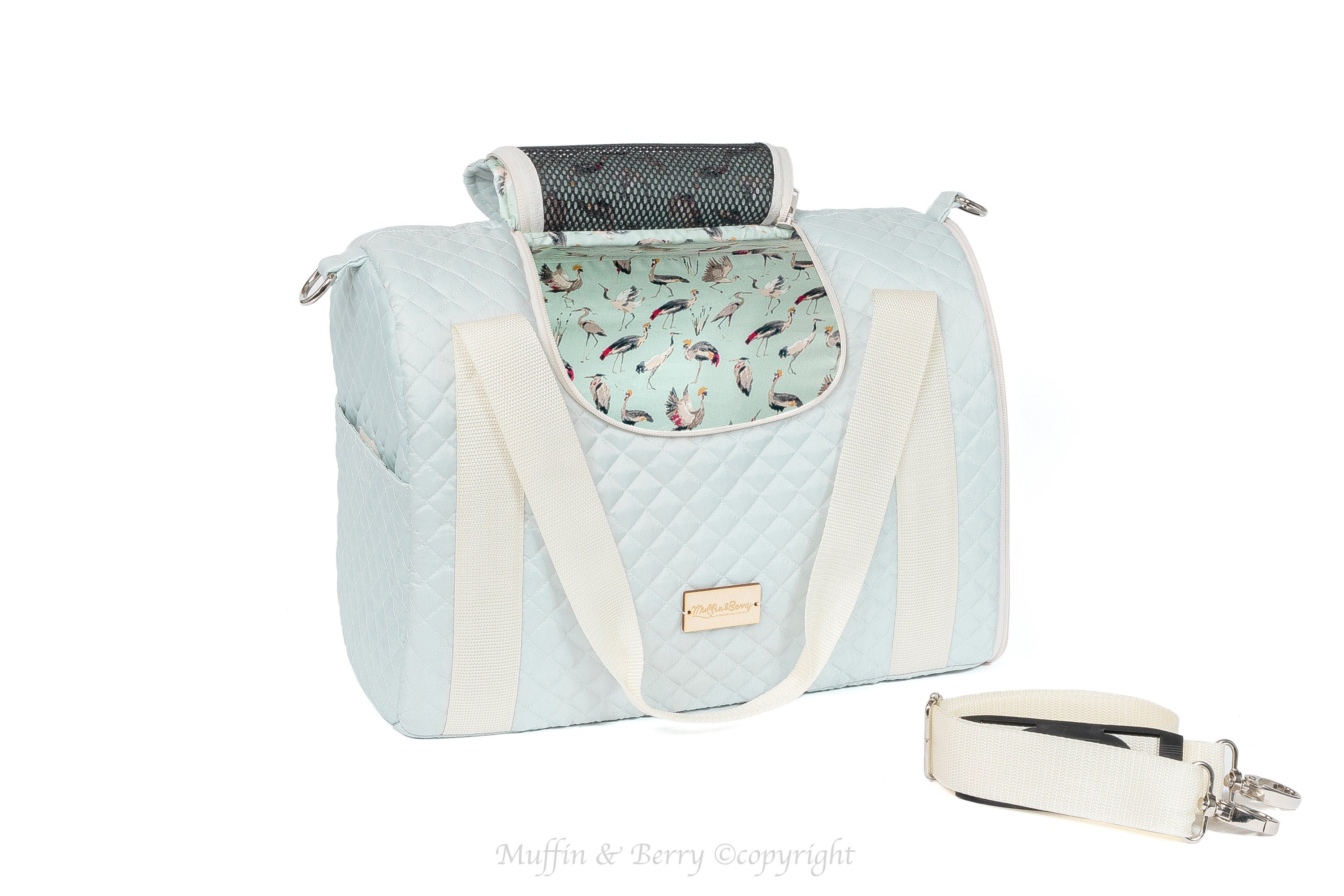 Enclosed Travel Pet Carrier with Waterproof Base