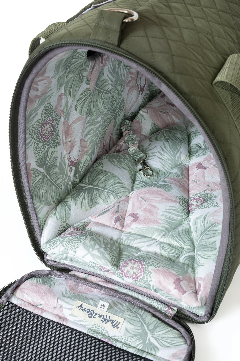 Enclosed Travel Pet Carrier with Waterproof Base