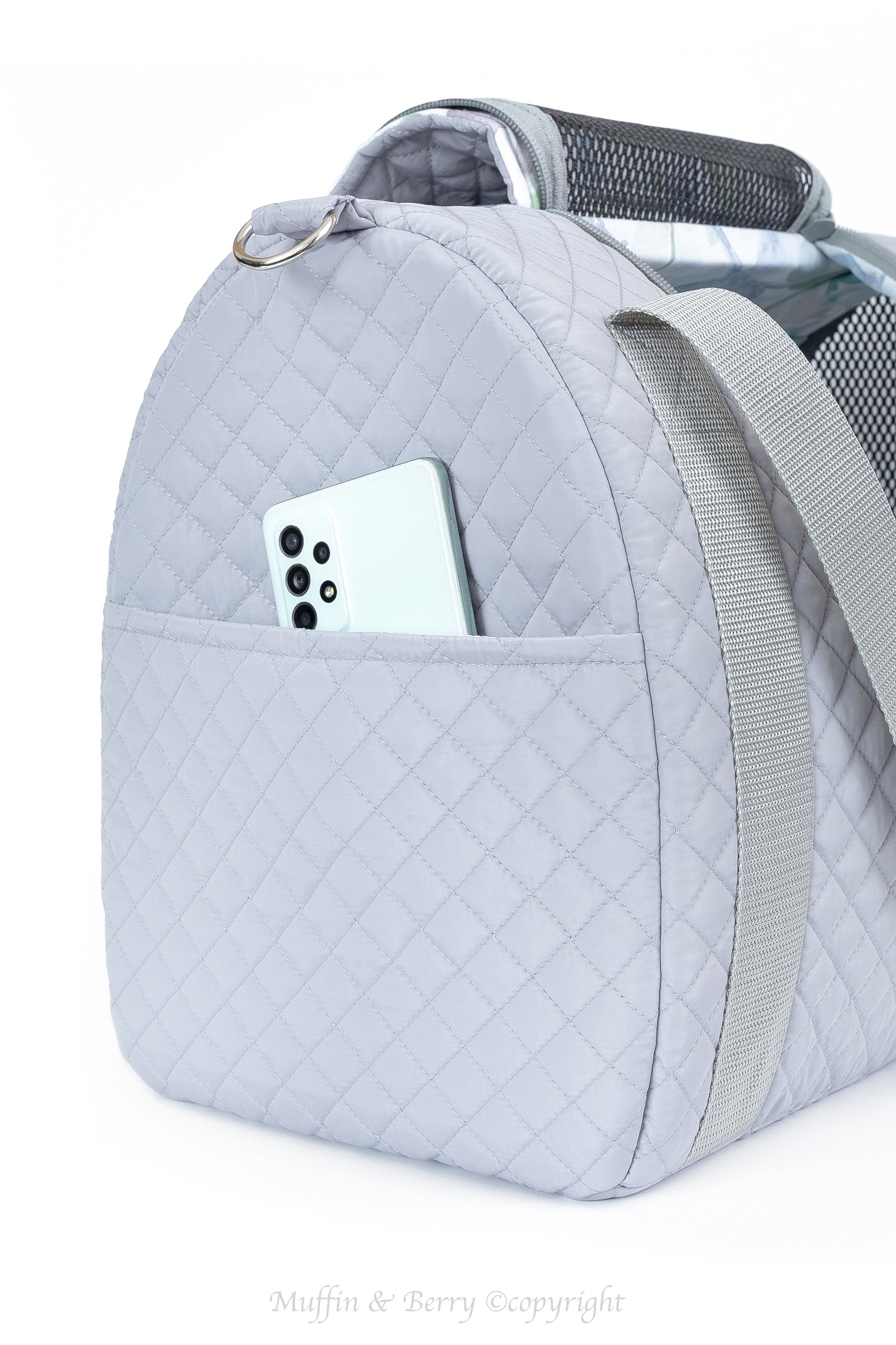 Enclosed Travel Pet Carrier with Waterproof Base