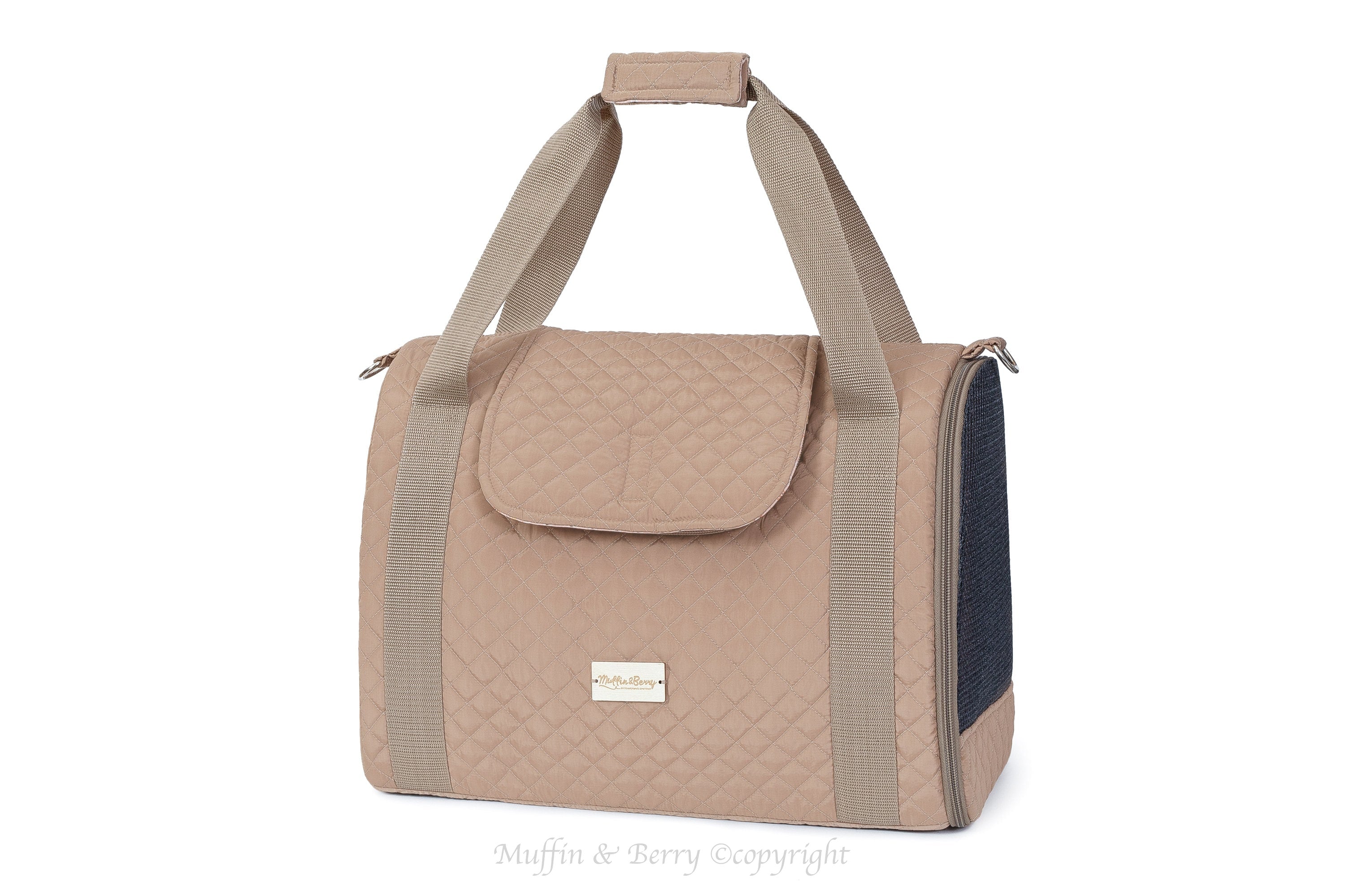 Enclosed Travel Pet Carrier with Waterproof Base