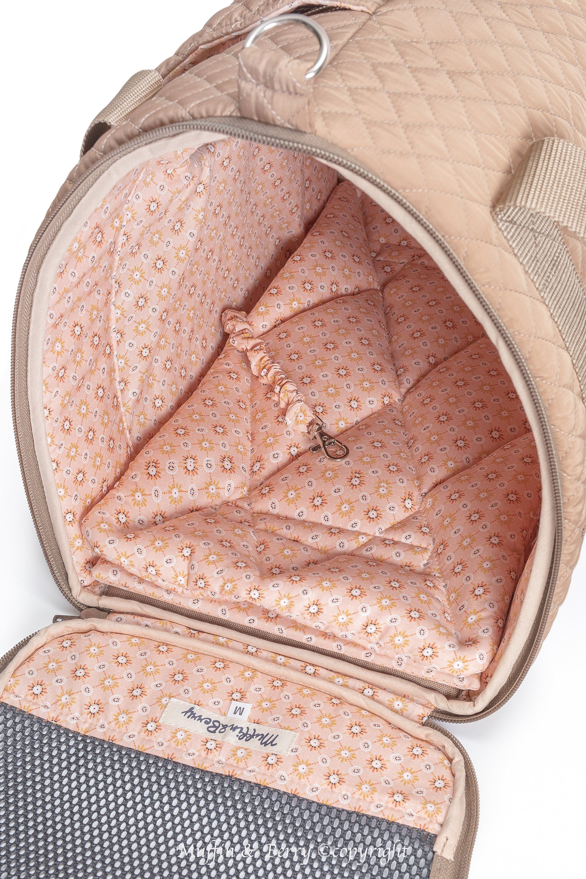Enclosed Travel Pet Carrier with Waterproof Base