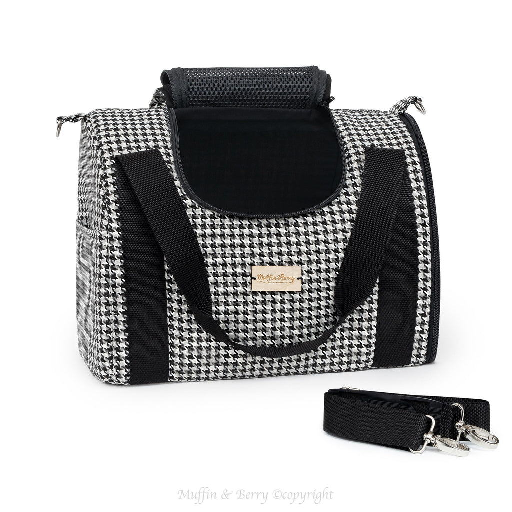 Enclosed Travel Pet Carrier with Waterproof Base