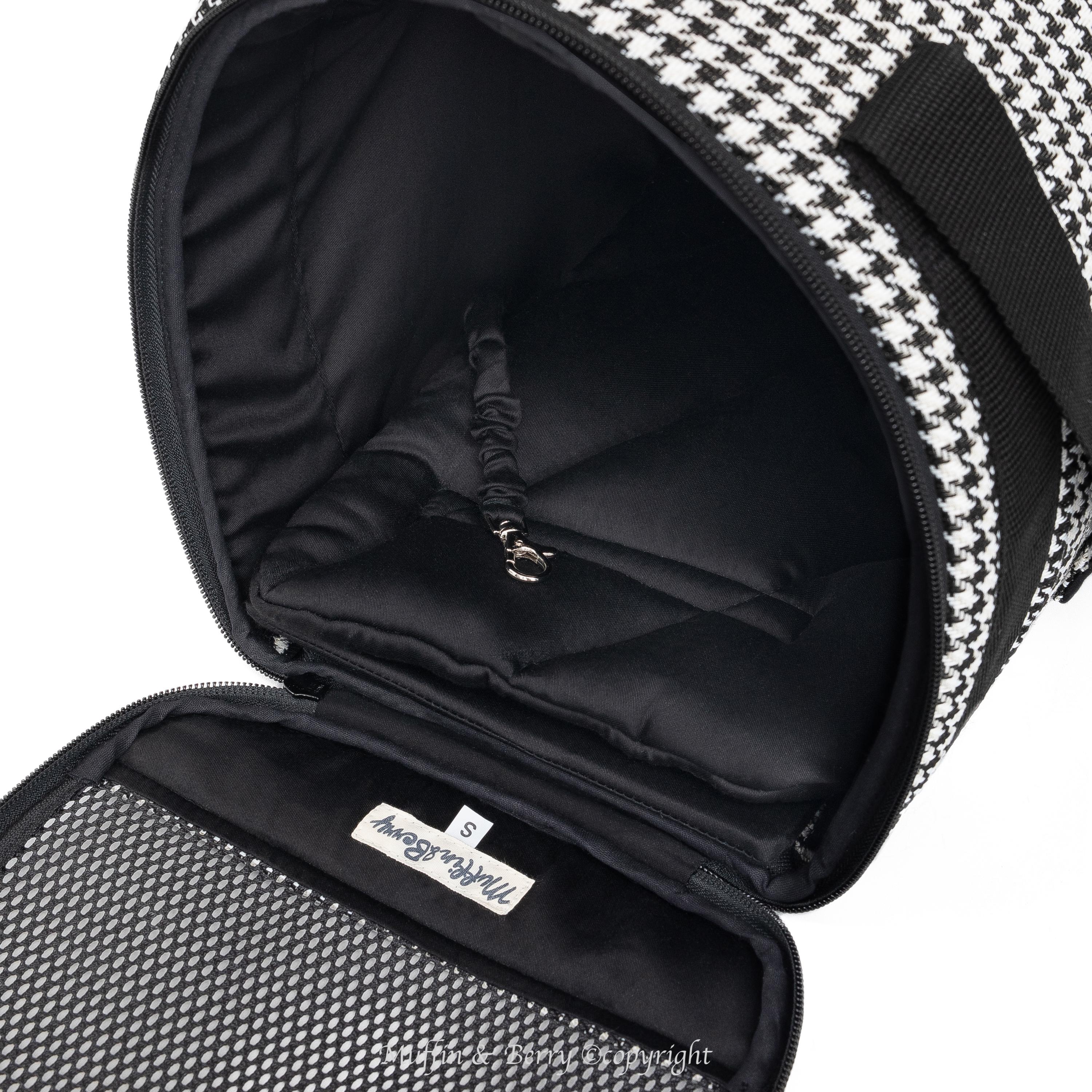 Enclosed Travel Pet Carrier with Waterproof Base