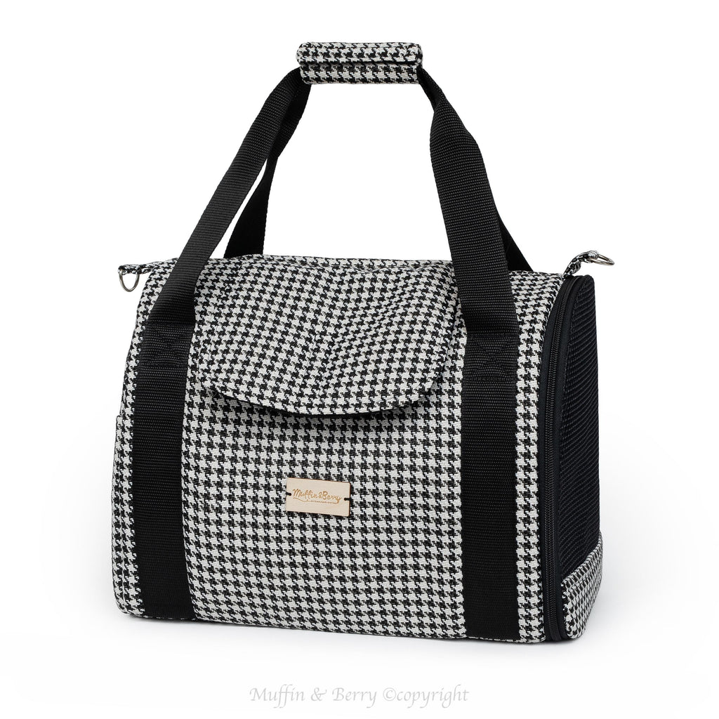 Enclosed Travel Pet Carrier with Waterproof Base