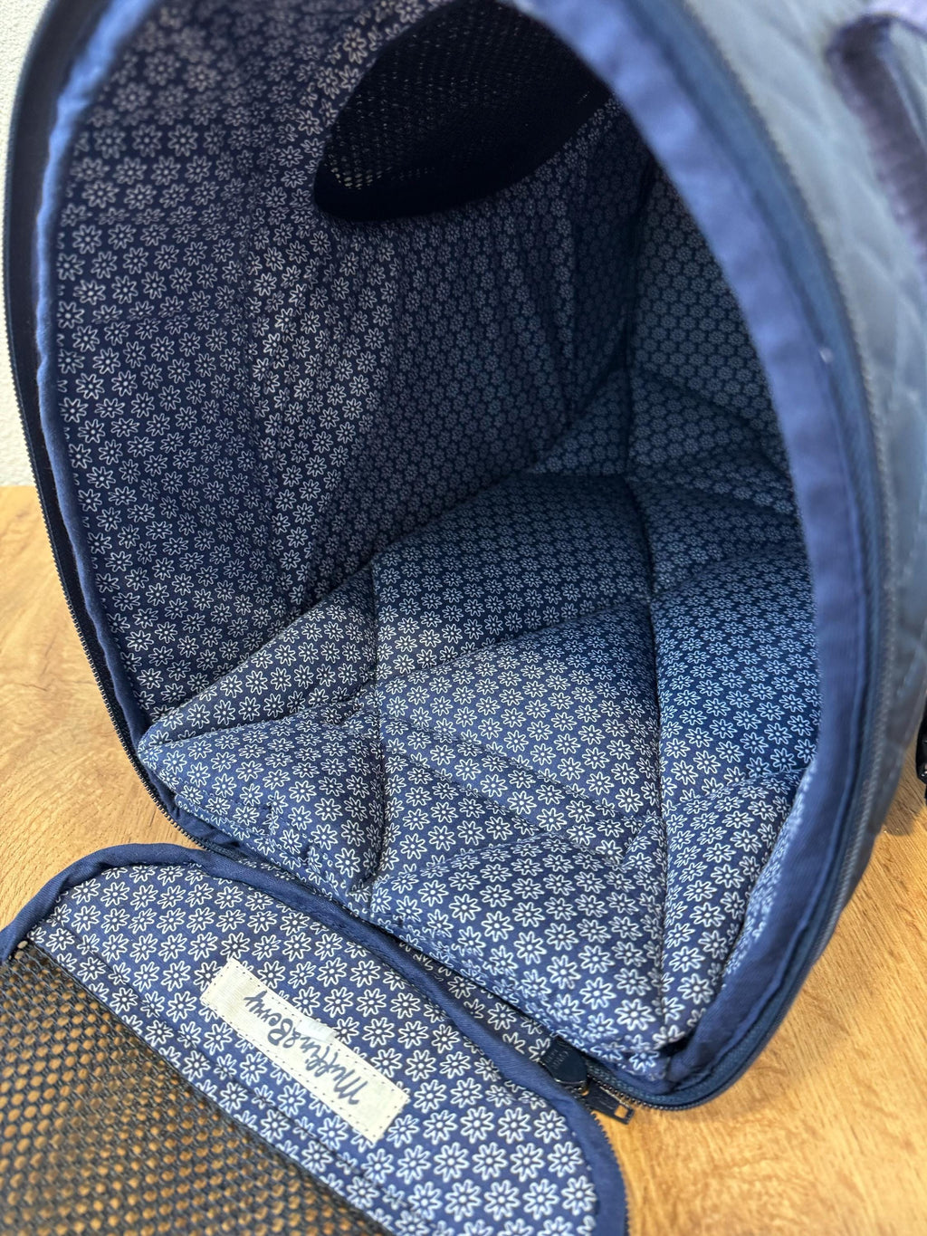 Enclosed Travel Pet Carrier